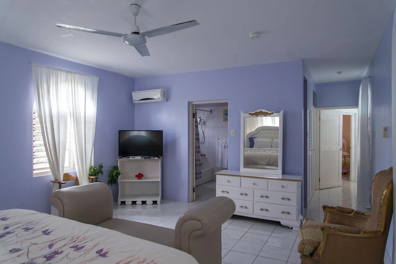 Villa Diamond Guest House Montego Bay Jamaica
